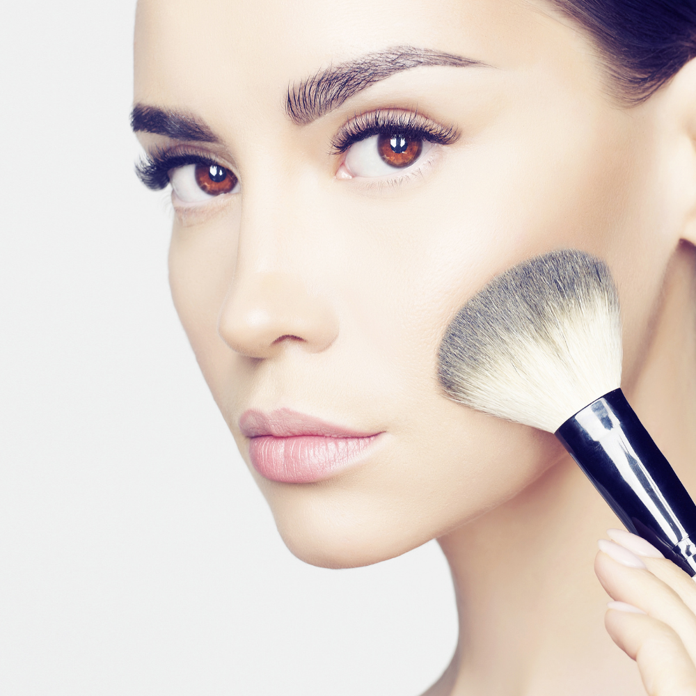 Flawless Face Makeup for a Natural or Glamorous Look