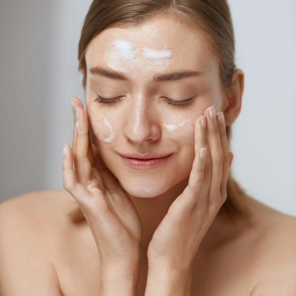 Gentle & Effective Cleansers for a Fresh, Clear Complexion